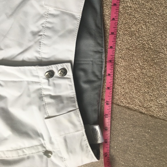 Columbia women’s white snow pants - Picture 8 of 10